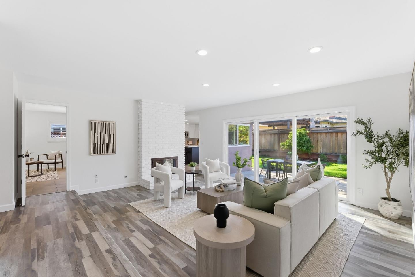 Detail Gallery Image 7 of 50 For 1696 Morning Glory Ln, San Jose,  CA 95124 - 4 Beds | 2 Baths