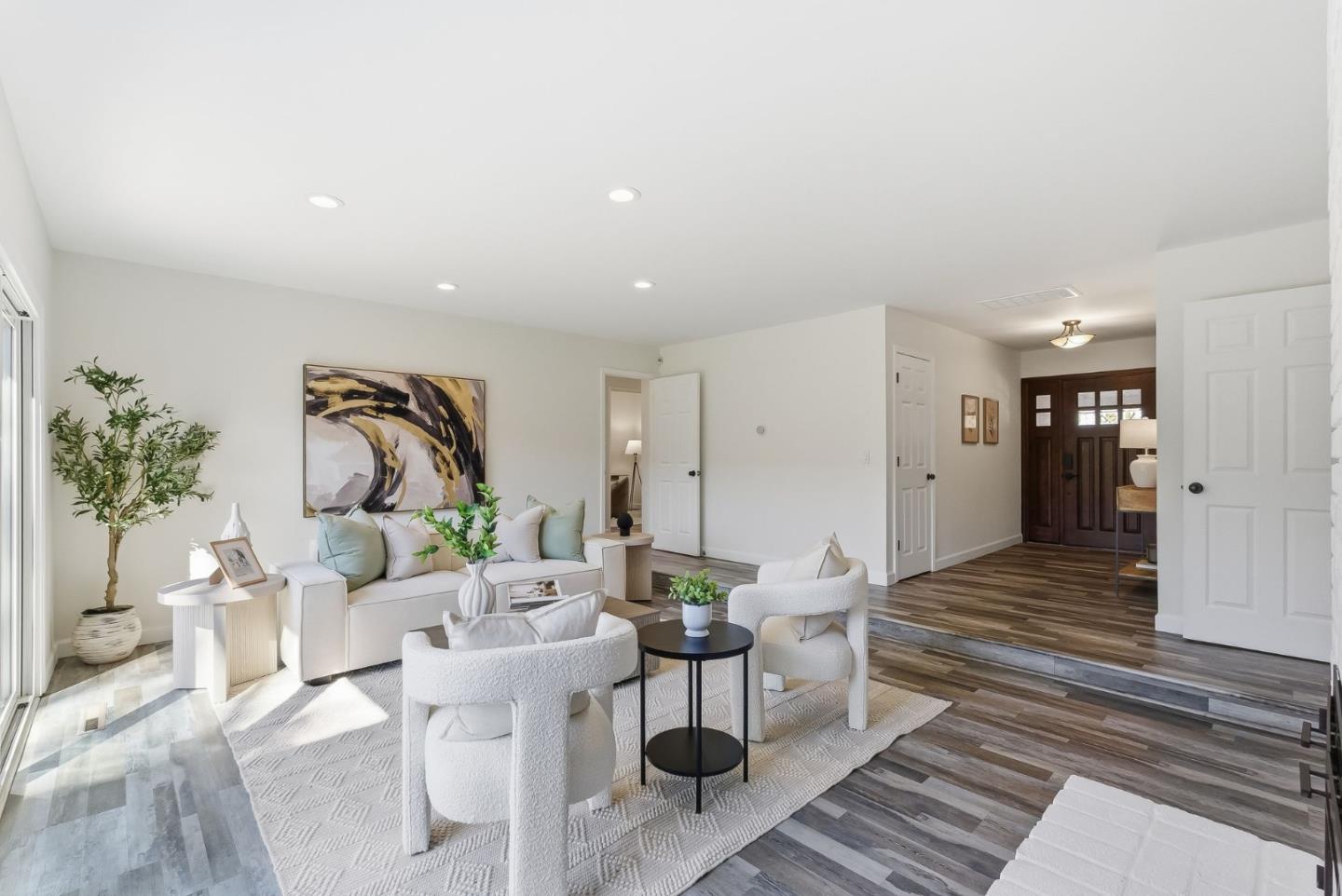 Detail Gallery Image 8 of 50 For 1696 Morning Glory Ln, San Jose,  CA 95124 - 4 Beds | 2 Baths