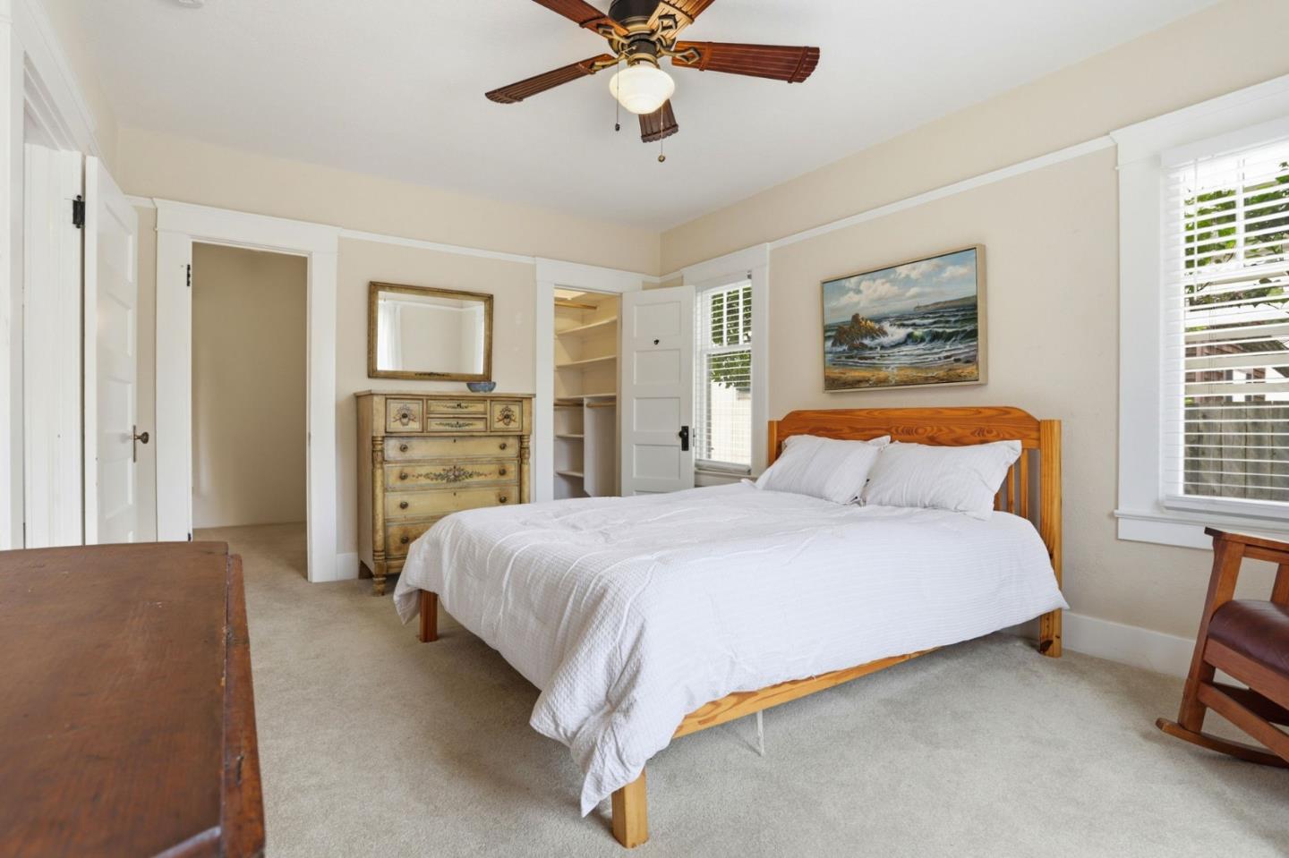 Detail Gallery Image 10 of 34 For 119 Kennan St, Santa Cruz,  CA 95060 - 3 Beds | 2/1 Baths