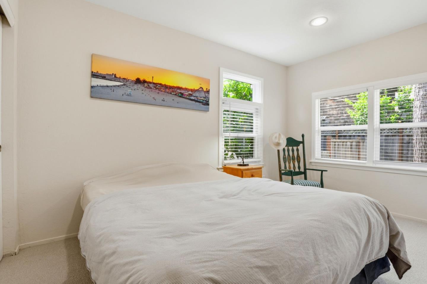 Detail Gallery Image 14 of 34 For 119 Kennan St, Santa Cruz,  CA 95060 - 3 Beds | 2/1 Baths