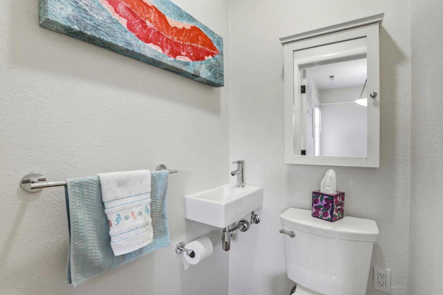 Detail Gallery Image 19 of 34 For 119 Kennan St, Santa Cruz,  CA 95060 - 3 Beds | 2/1 Baths