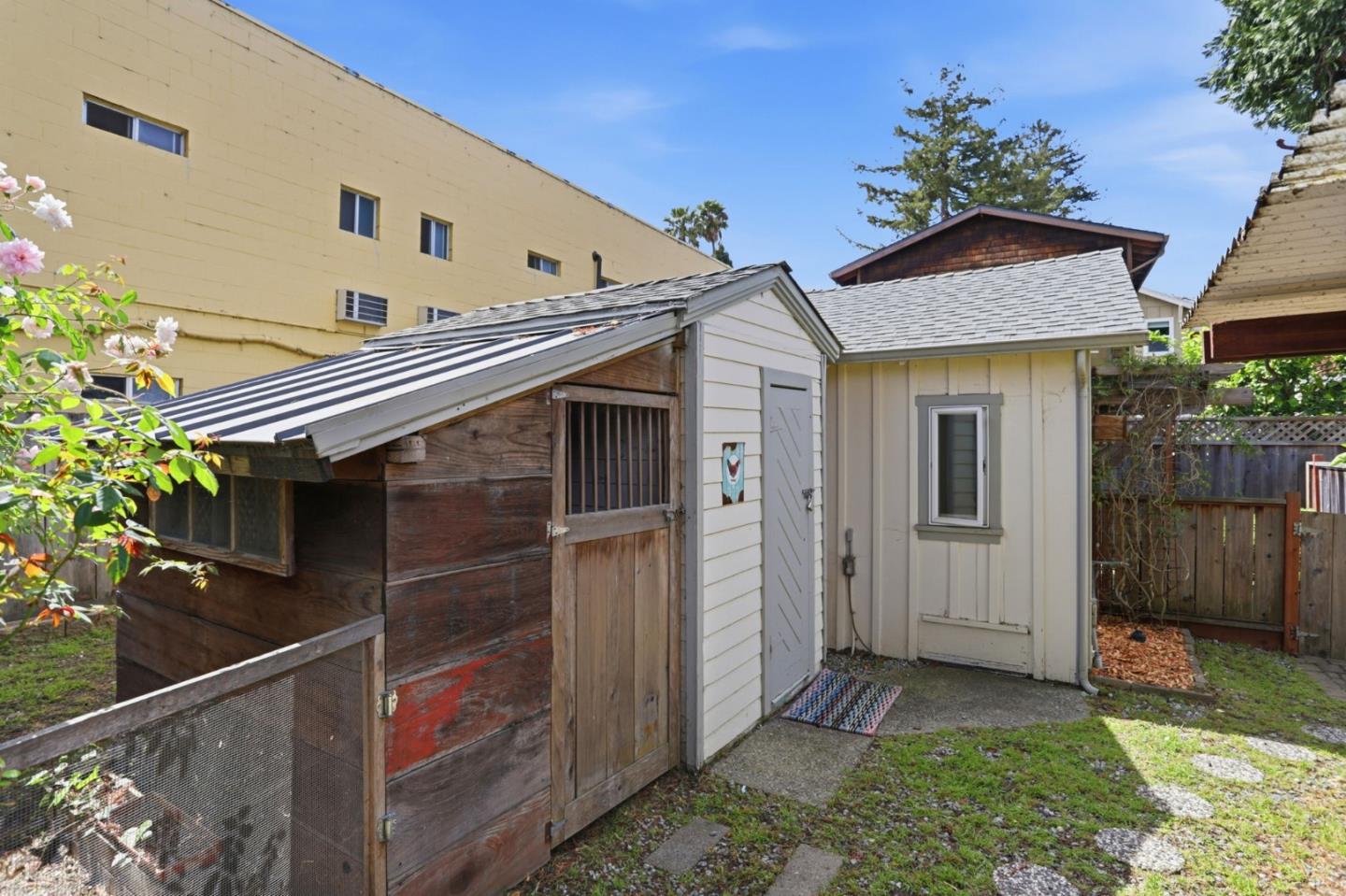 Detail Gallery Image 30 of 34 For 119 Kennan St, Santa Cruz,  CA 95060 - 3 Beds | 2/1 Baths