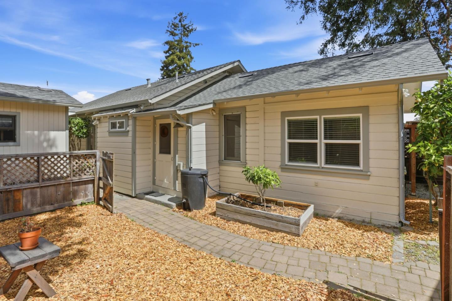 Detail Gallery Image 32 of 34 For 119 Kennan St, Santa Cruz,  CA 95060 - 3 Beds | 2/1 Baths