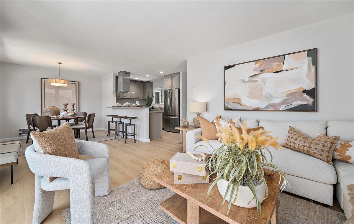 Detail Gallery Image 2 of 16 For 1093 Reed Ave #C,  Sunnyvale,  CA 94086 - 2 Beds | 1 Baths