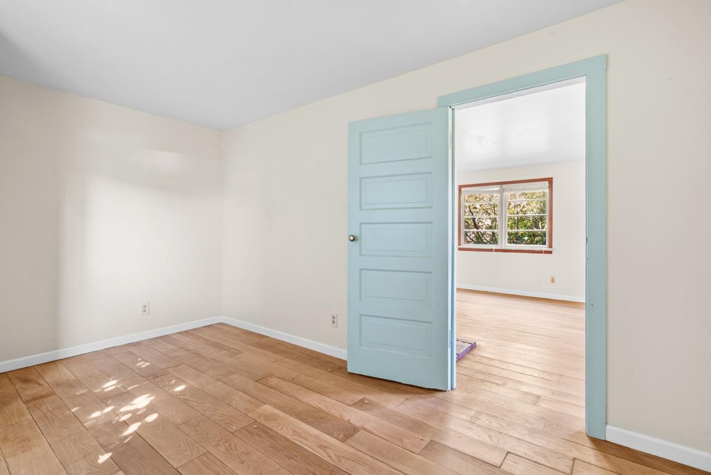 Detail Gallery Image 12 of 41 For 205 Fair Ave, Santa Cruz,  CA 95060 - 2 Beds | 1 Baths