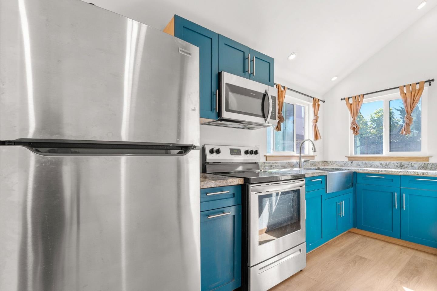 Detail Gallery Image 35 of 41 For 205 Fair Ave, Santa Cruz,  CA 95060 - 2 Beds | 1 Baths