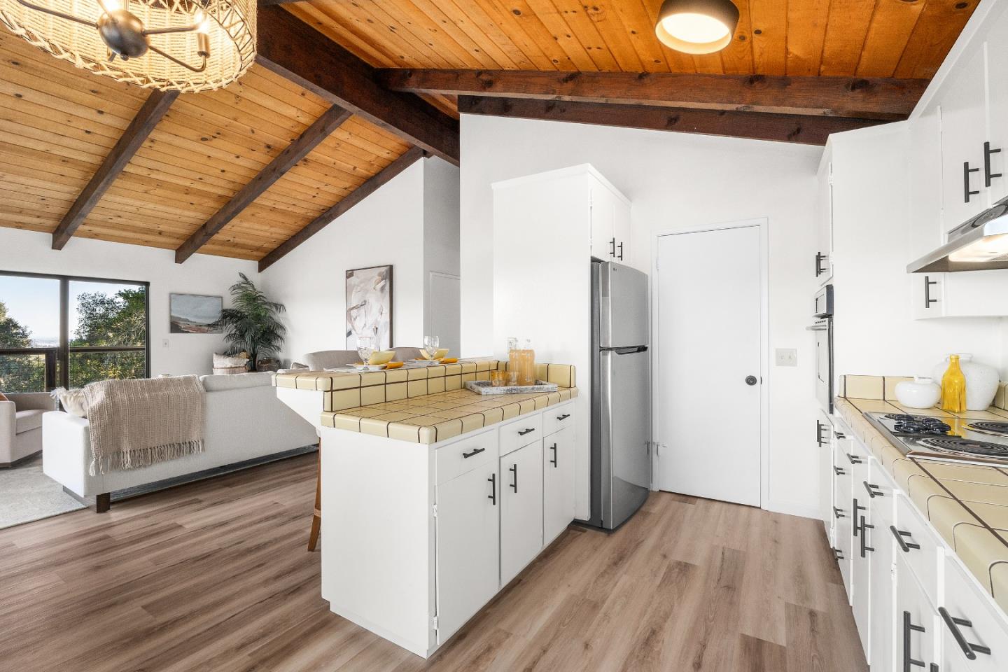 Detail Gallery Image 13 of 44 For 1130 Hidden Valley Rd, Soquel,  CA 95073 - 3 Beds | 3 Baths