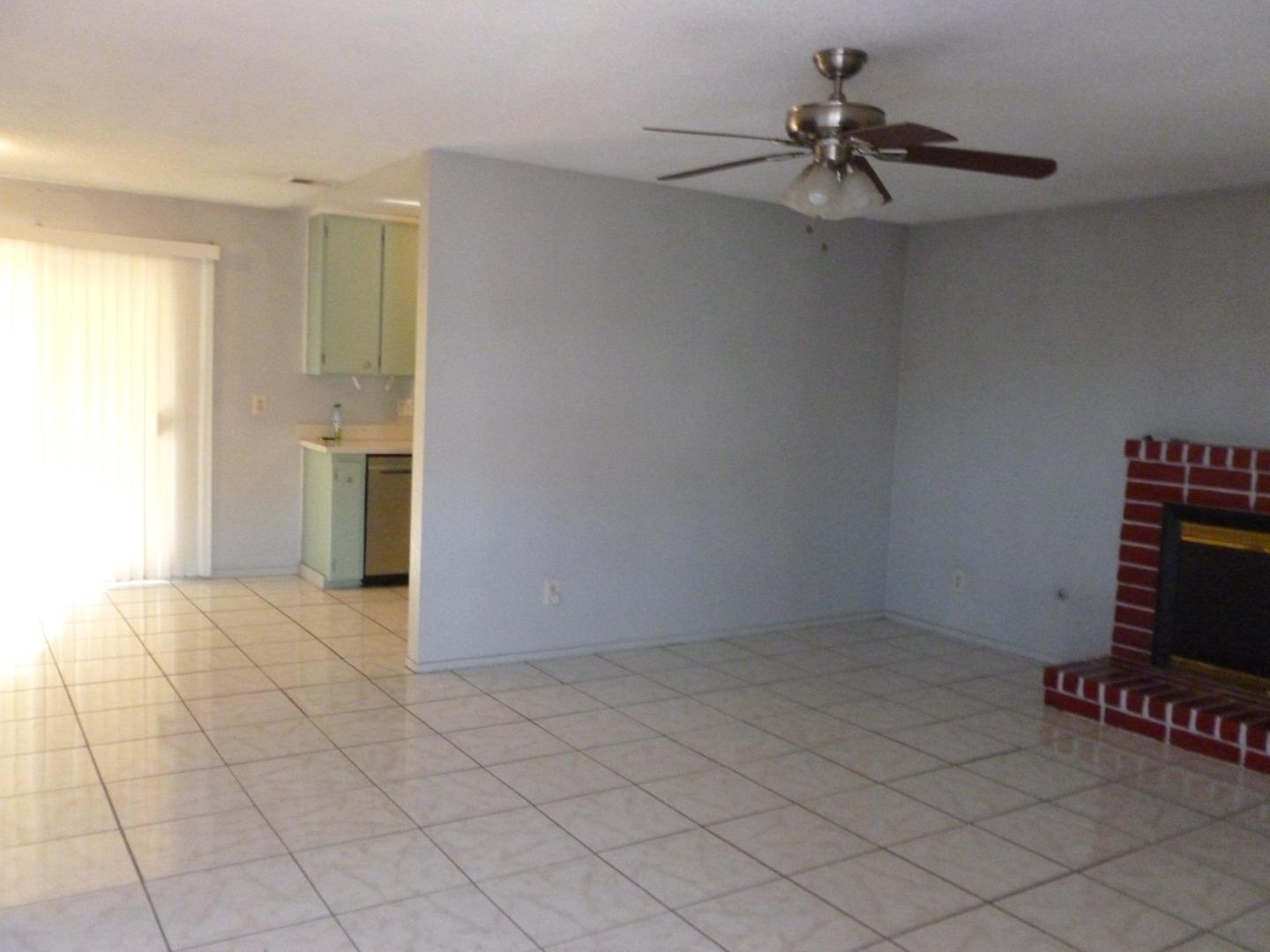 Detail Gallery Image 10 of 54 For 460 Se Jeremy Ct, Oakdale,  CA 95361 - 3 Beds | 2 Baths