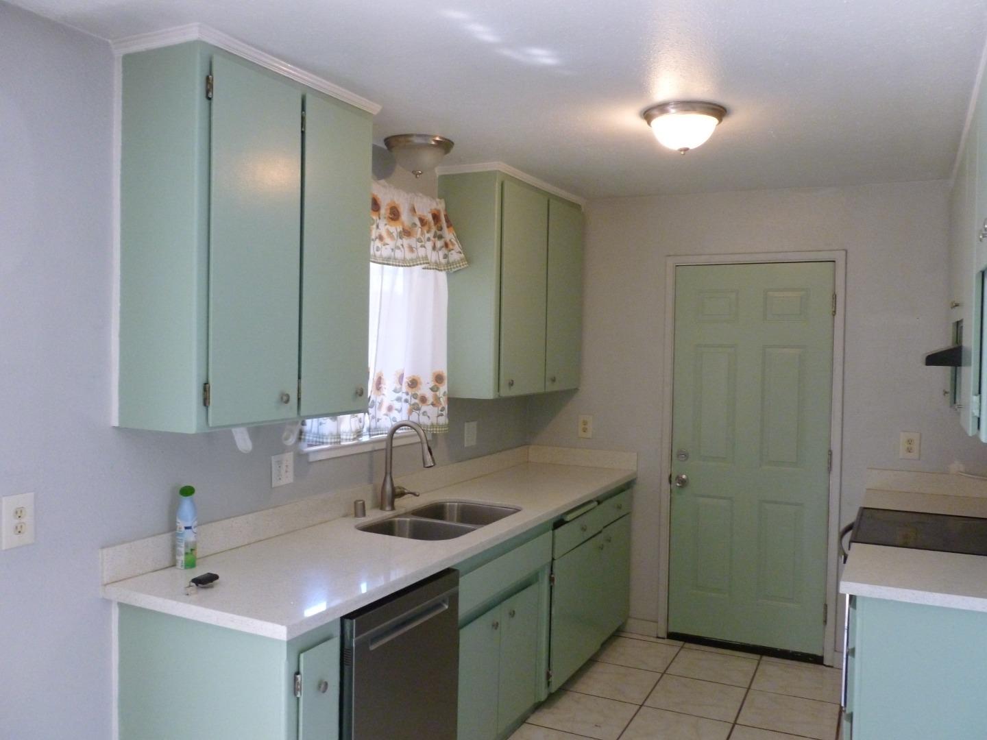 Detail Gallery Image 16 of 54 For 460 Se Jeremy Ct, Oakdale,  CA 95361 - 3 Beds | 2 Baths