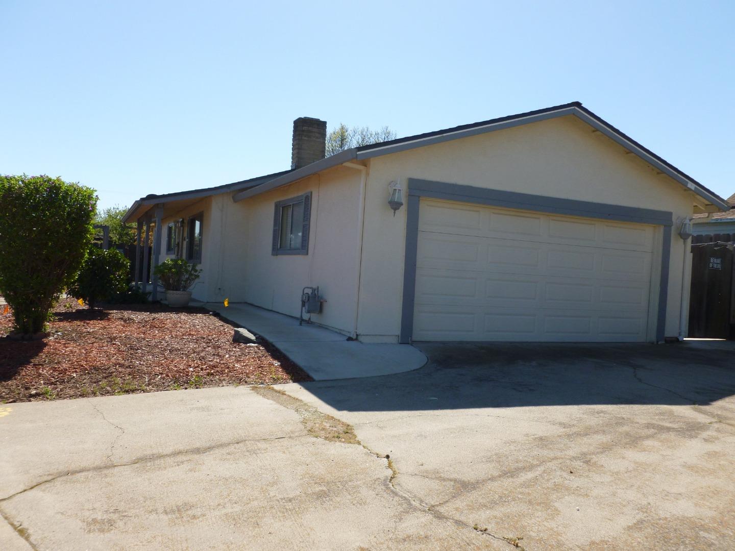 Detail Gallery Image 4 of 54 For 460 Se Jeremy Ct, Oakdale,  CA 95361 - 3 Beds | 2 Baths