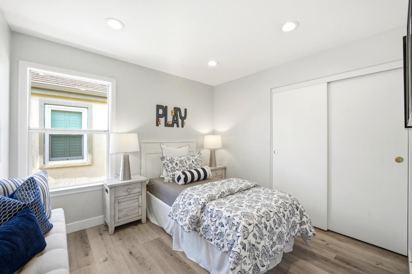 Detail Gallery Image 15 of 30 For 327 Oleander Dr, San Jose,  CA 95123 - 2 Beds | 2 Baths