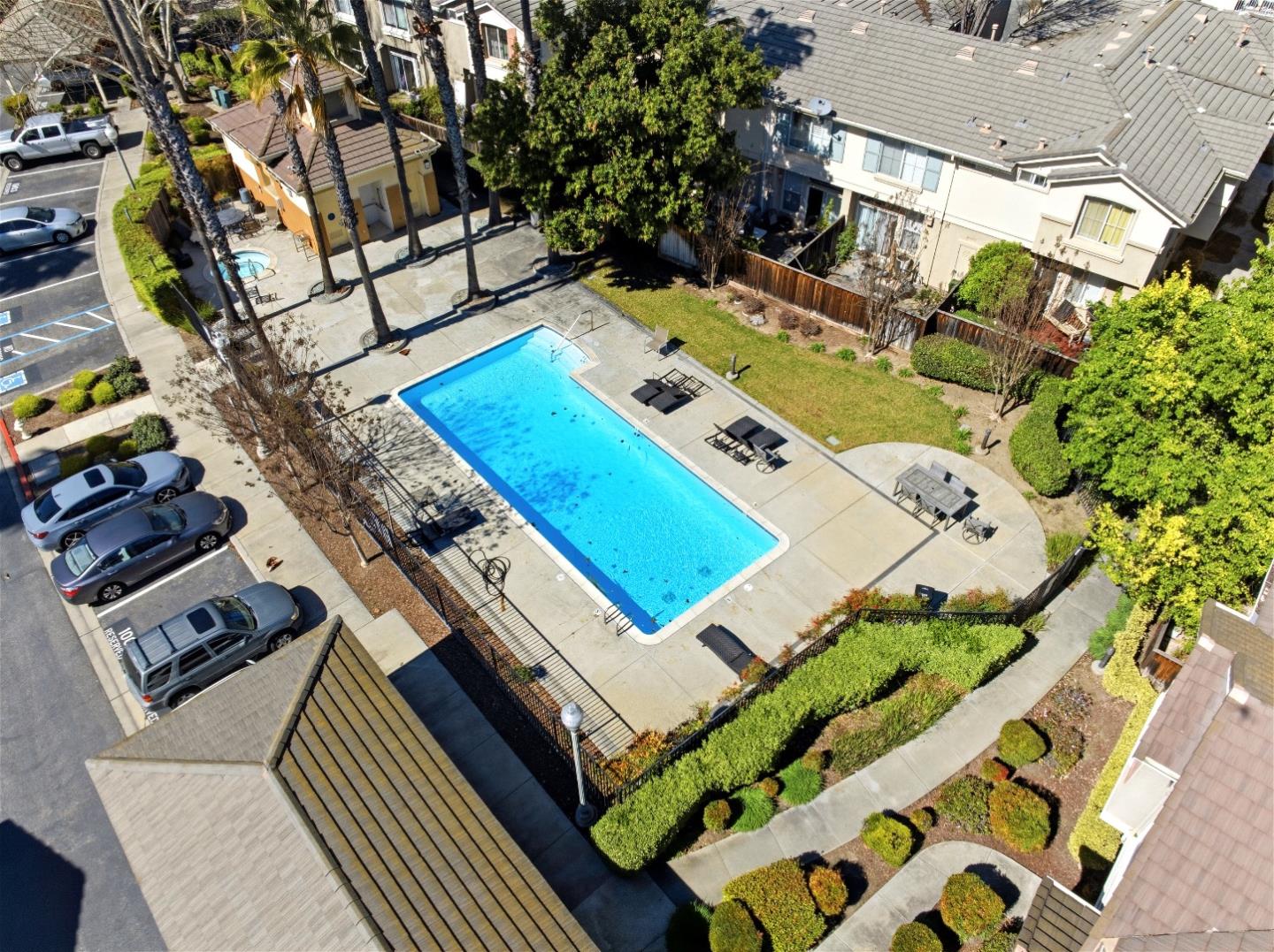 Detail Gallery Image 21 of 30 For 327 Oleander Dr, San Jose,  CA 95123 - 2 Beds | 2 Baths