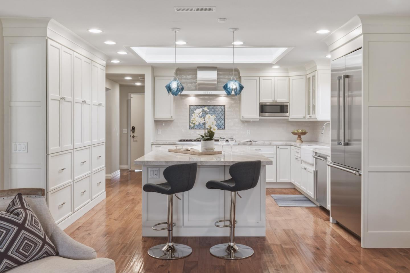 Detail Gallery Image 14 of 21 For 1057 Broncho Rd, Pebble Beach,  CA 93953 - 3 Beds | 3 Baths