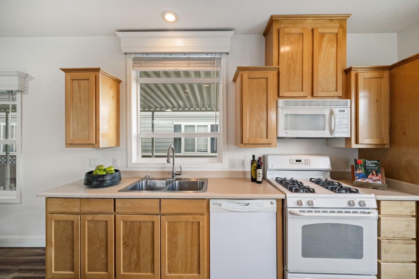 Detail Gallery Image 18 of 42 For 6130 Monterey Hwy #189,  San Jose,  CA 95138 - 3 Beds | 2 Baths