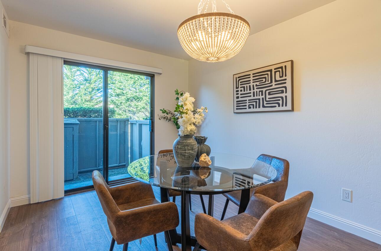 Detail Gallery Image 12 of 38 For 3850 Rio Rd #24,  Carmel,  CA 93923 - 2 Beds | 2/1 Baths