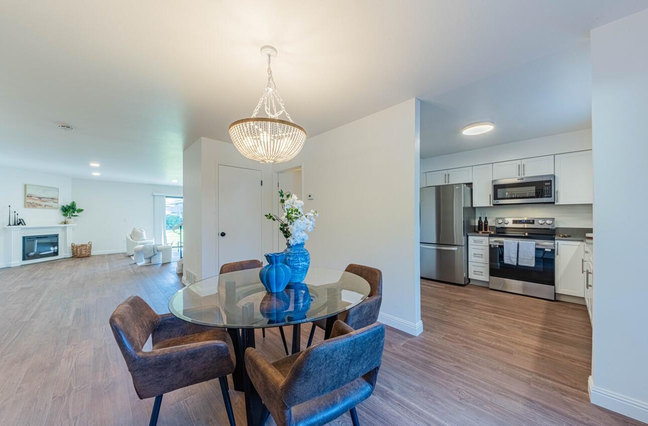 Detail Gallery Image 14 of 38 For 3850 Rio Rd #24,  Carmel,  CA 93923 - 2 Beds | 2/1 Baths