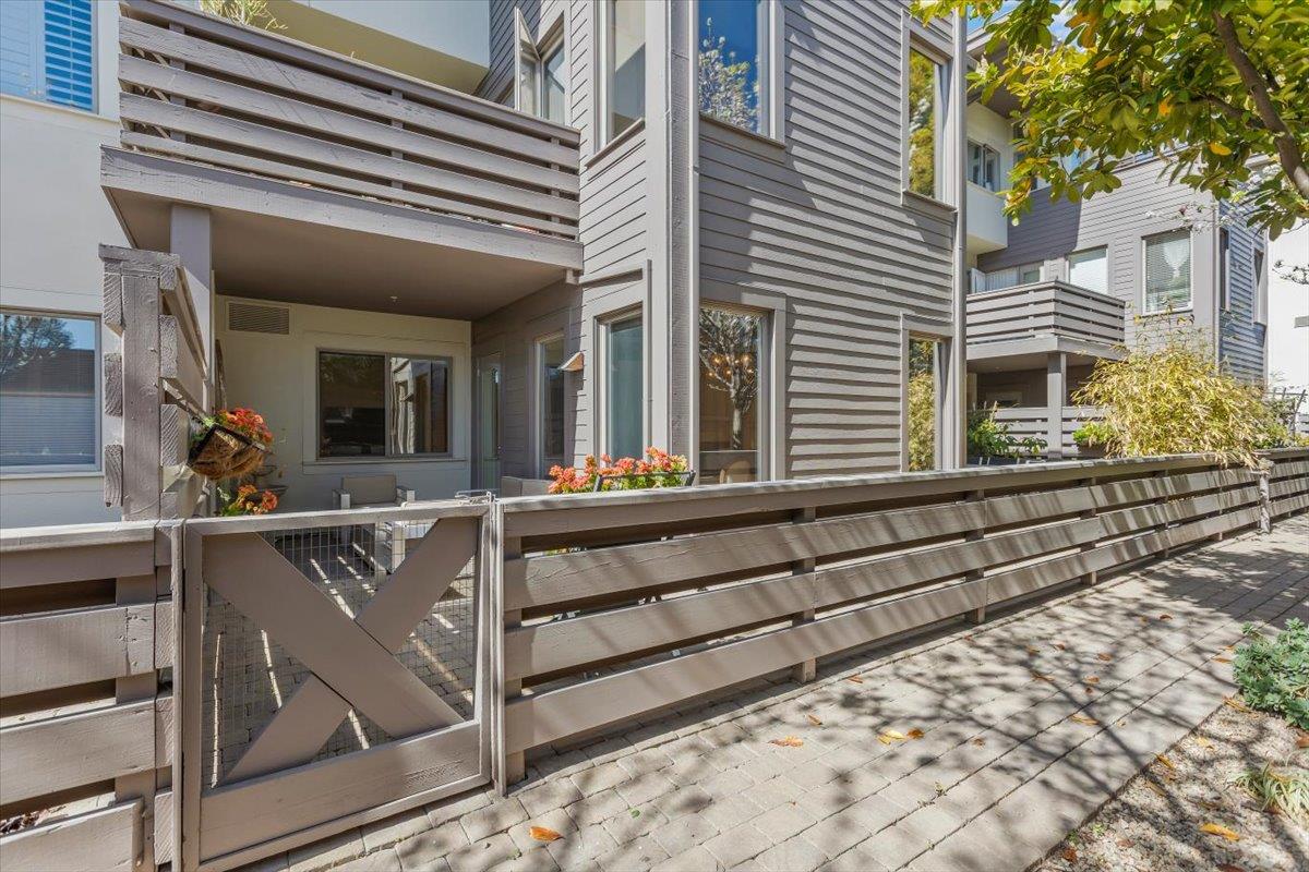 Detail Gallery Image 26 of 29 For 5100 El Camino Real #108,  Los Altos,  CA 94022 - 3 Beds | 2 Baths