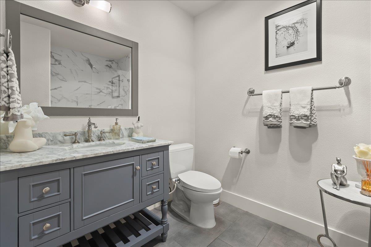 Detail Gallery Image 5 of 29 For 5100 El Camino Real #108,  Los Altos,  CA 94022 - 3 Beds | 2 Baths