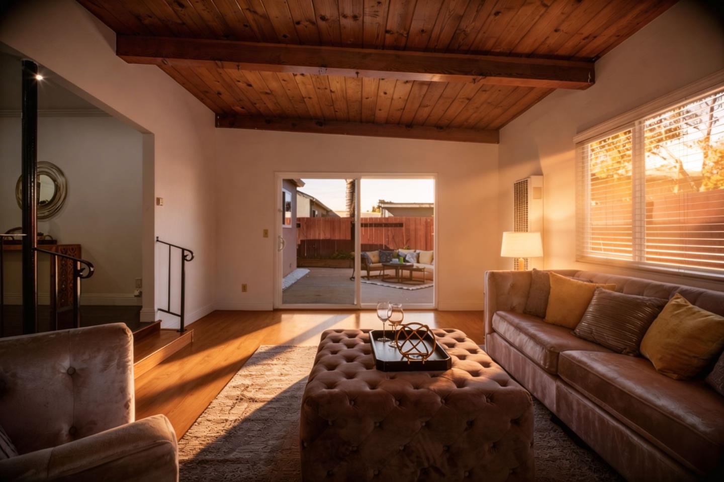 Front Image Thumbnail for ML82037805