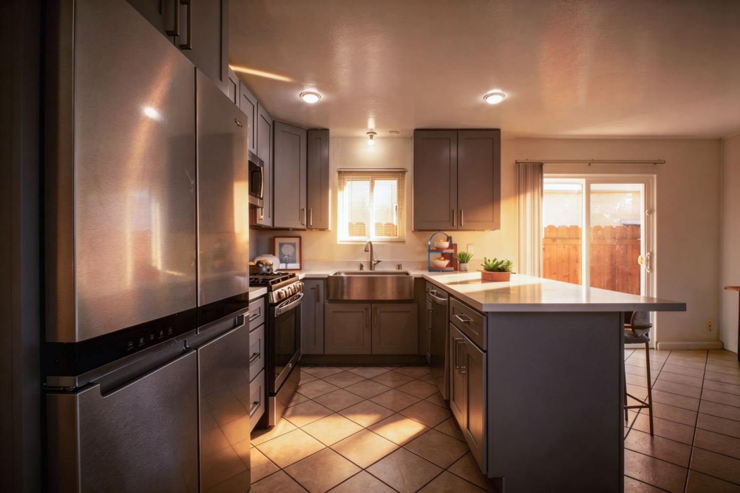 Detail Gallery Image 3 of 51 For 1603 via Lacqua, San Lorenzo,  CA 94580 - 3 Beds | 2 Baths