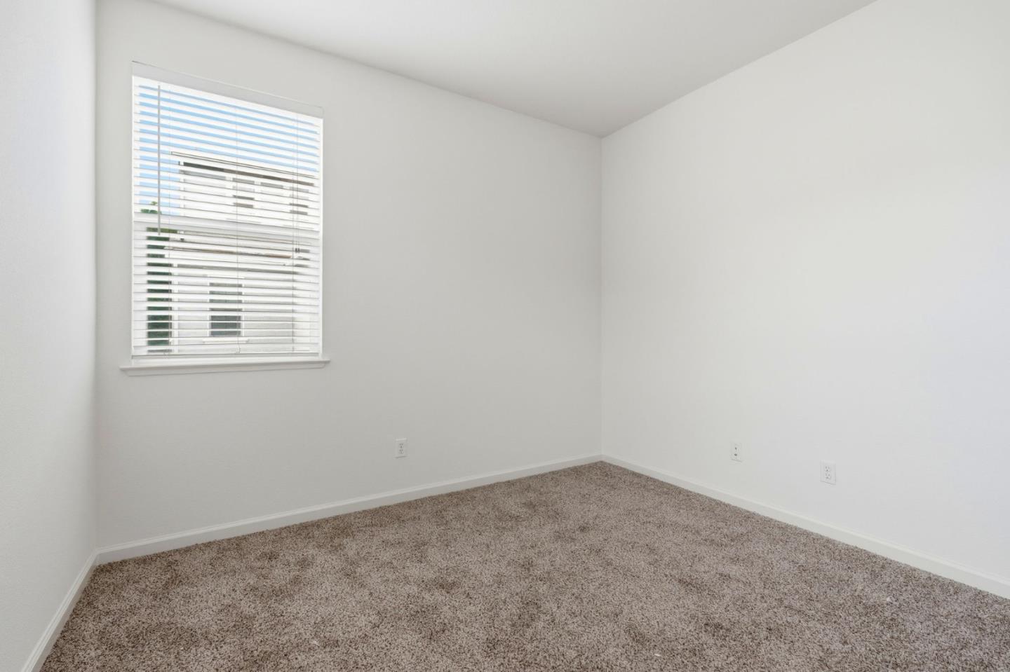 Detail Gallery Image 18 of 41 For 1121 Andreas Ln, Tracy,  CA 95376 - 4 Beds | 2/1 Baths