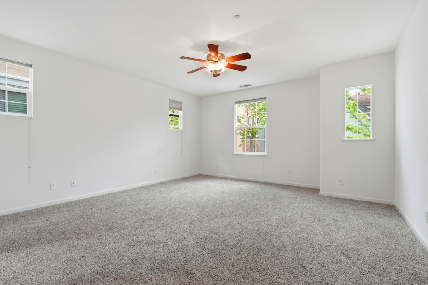 Detail Gallery Image 25 of 41 For 1121 Andreas Ln, Tracy,  CA 95376 - 4 Beds | 2/1 Baths