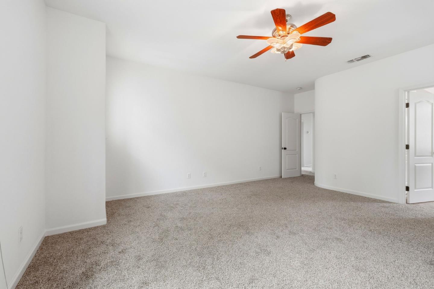 Detail Gallery Image 27 of 41 For 1121 Andreas Ln, Tracy,  CA 95376 - 4 Beds | 2/1 Baths