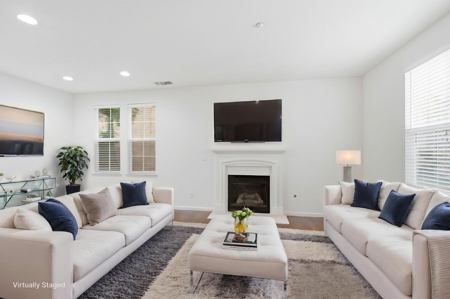 Detail Gallery Image 3 of 41 For 1121 Andreas Ln, Tracy,  CA 95376 - 4 Beds | 2/1 Baths