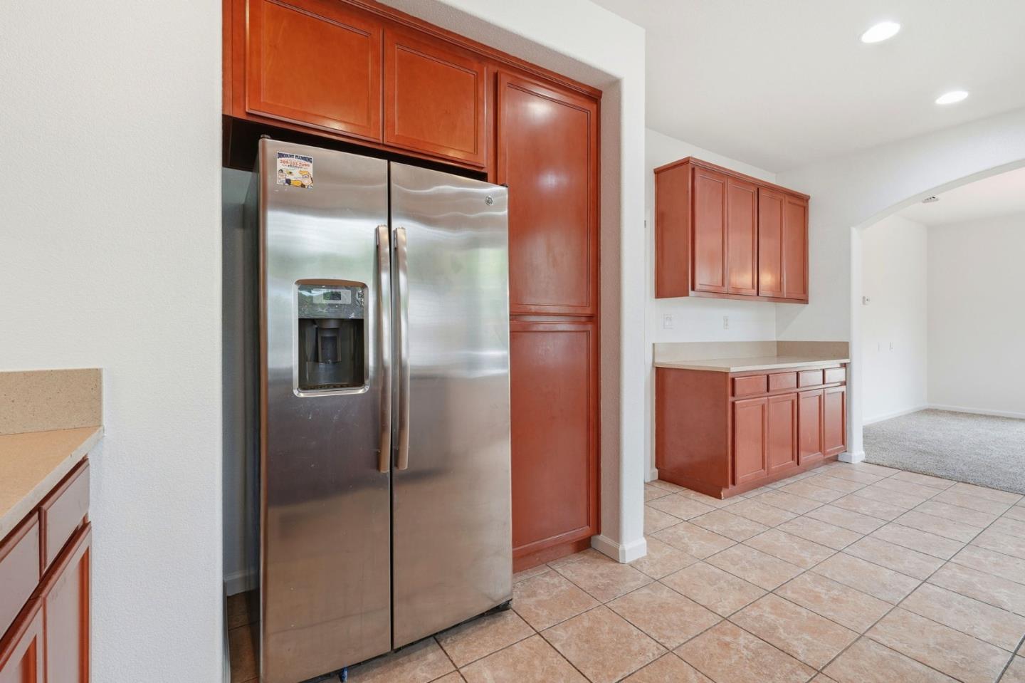 Detail Gallery Image 8 of 41 For 1121 Andreas Ln, Tracy,  CA 95376 - 4 Beds | 2/1 Baths