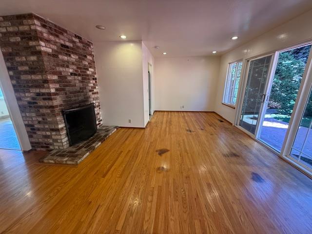 Detail Gallery Image 12 of 40 For 1102 Everglades, Pacifica,  CA 94044 - 4 Beds | 3 Baths