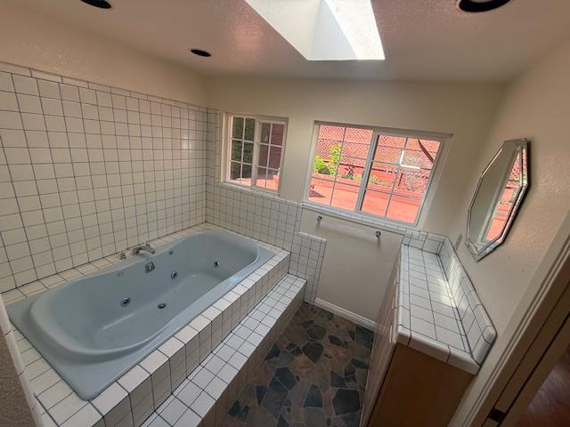 Detail Gallery Image 25 of 40 For 1102 Everglades, Pacifica,  CA 94044 - 4 Beds | 3 Baths