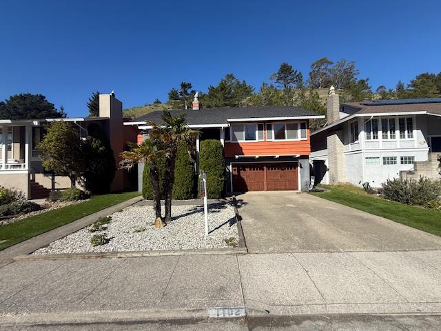 Detail Gallery Image 3 of 40 For 1102 Everglades, Pacifica,  CA 94044 - 4 Beds | 3 Baths