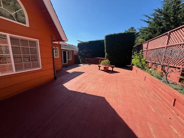 Detail Gallery Image 36 of 40 For 1102 Everglades, Pacifica,  CA 94044 - 4 Beds | 3 Baths