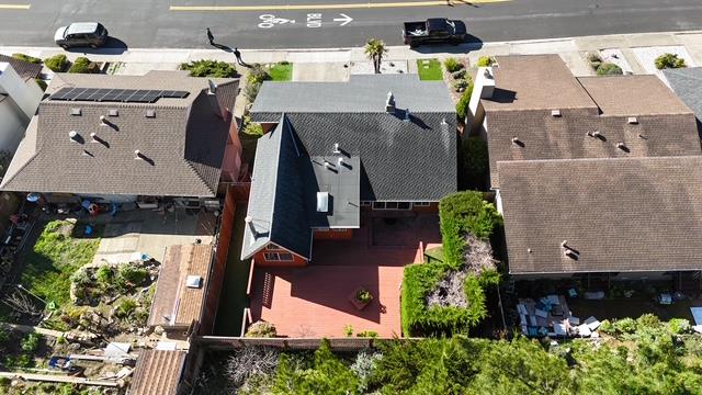 Detail Gallery Image 6 of 40 For 1102 Everglades, Pacifica,  CA 94044 - 4 Beds | 3 Baths