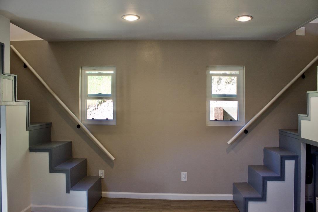 Detail Gallery Image 7 of 10 For 84 El Vanada Rd #B,  Redwood City,  CA 94062 - 1 Beds | 1 Baths