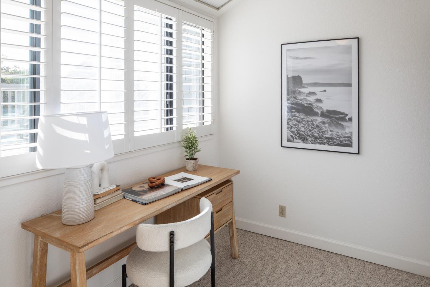 Detail Gallery Image 21 of 41 For 1651 Taylor Ln, Santa Cruz,  CA 95062 - 2 Beds | 2 Baths