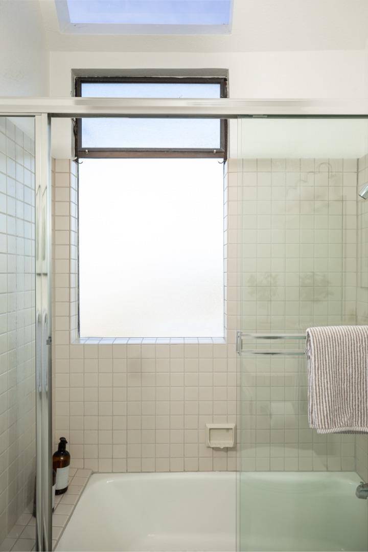 Detail Gallery Image 27 of 41 For 1651 Taylor Ln, Santa Cruz,  CA 95062 - 2 Beds | 2 Baths