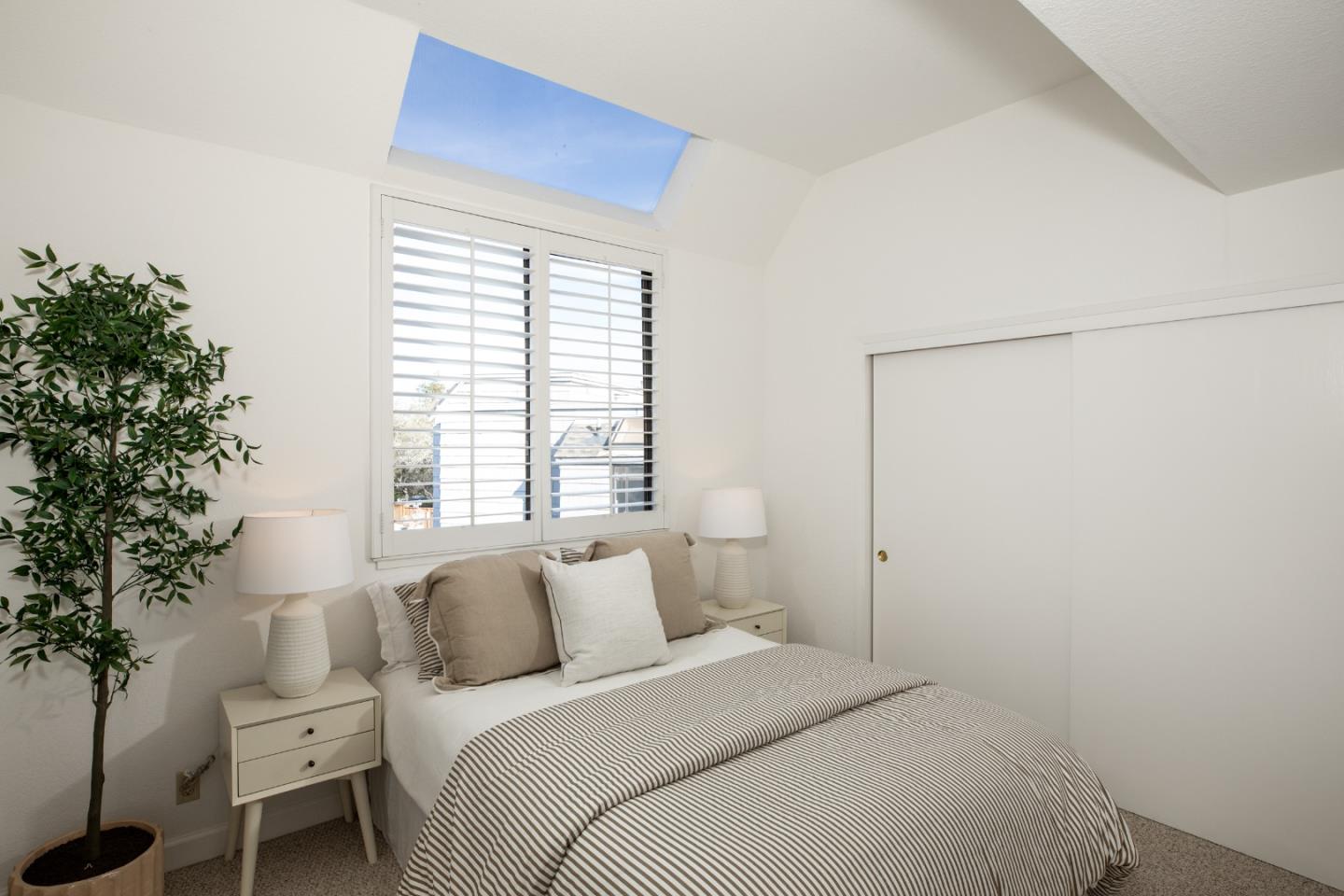 Detail Gallery Image 28 of 41 For 1651 Taylor Ln, Santa Cruz,  CA 95062 - 2 Beds | 2 Baths