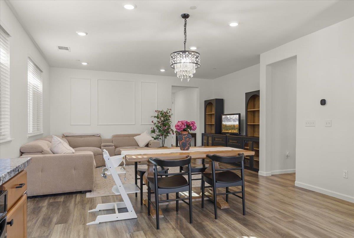 Detail Gallery Image 13 of 34 For 925 Klamath Way, Hollister,  CA 95023 - 3 Beds | 2 Baths