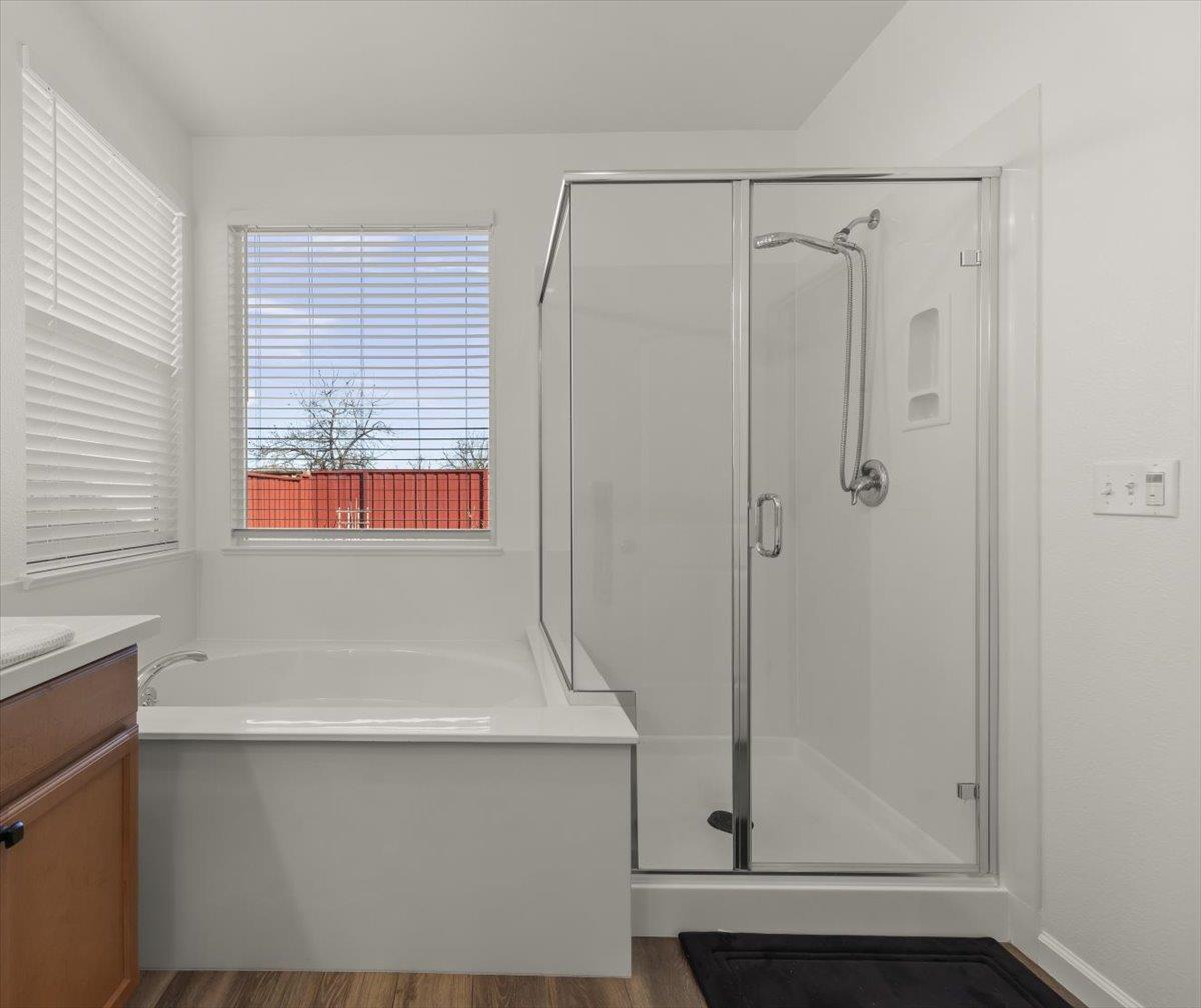 Detail Gallery Image 17 of 34 For 925 Klamath Way, Hollister,  CA 95023 - 3 Beds | 2 Baths