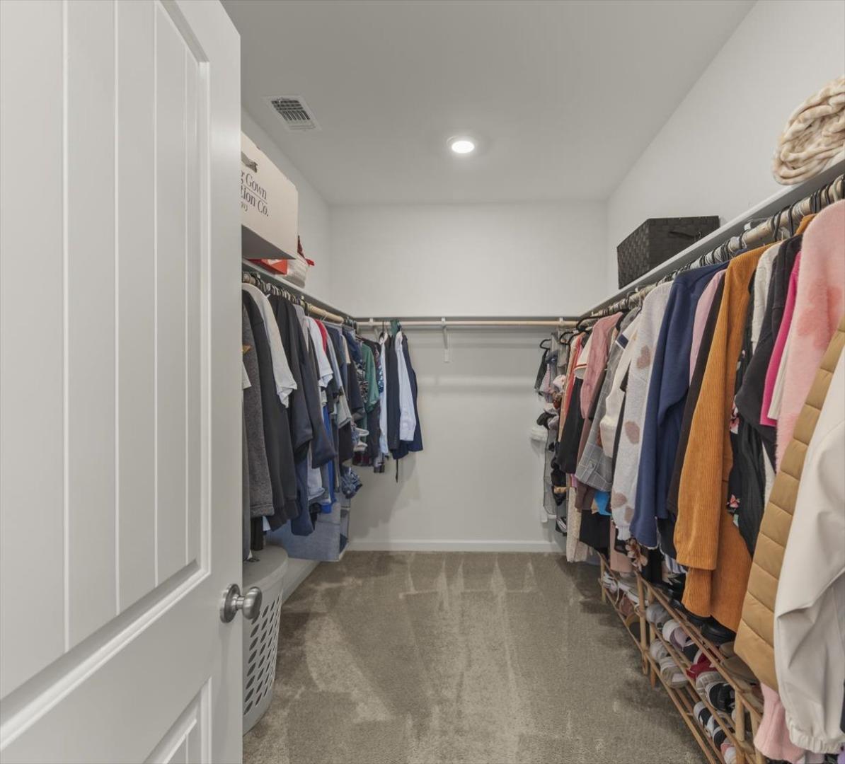 Detail Gallery Image 18 of 34 For 925 Klamath Way, Hollister,  CA 95023 - 3 Beds | 2 Baths