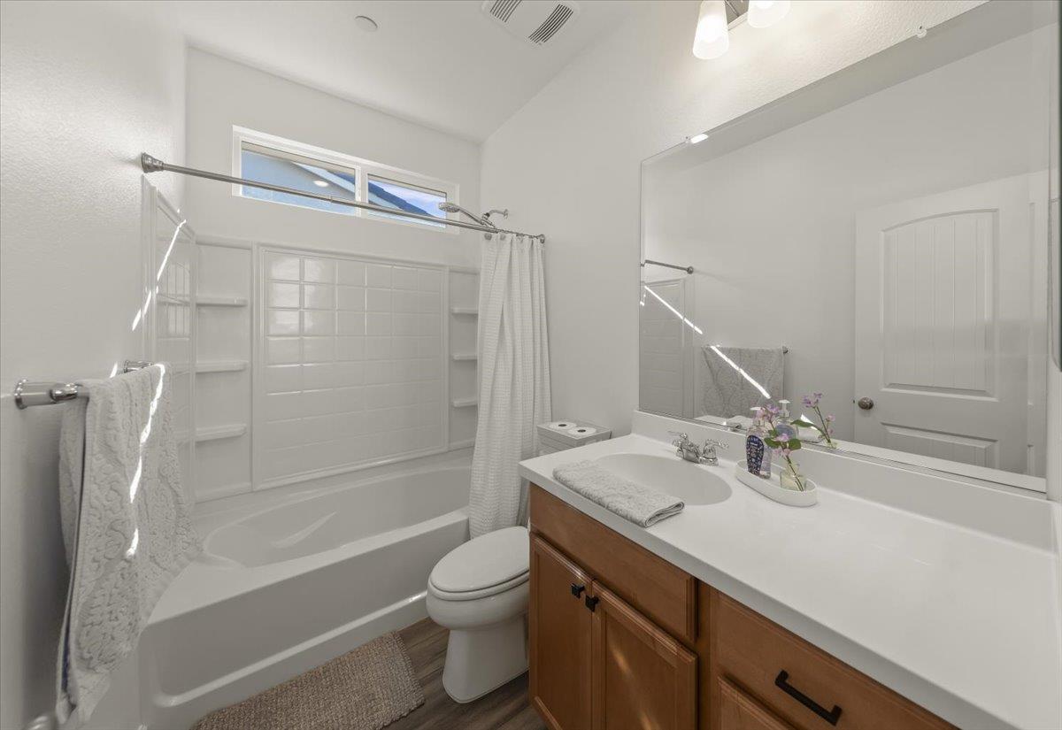 Detail Gallery Image 23 of 34 For 925 Klamath Way, Hollister,  CA 95023 - 3 Beds | 2 Baths