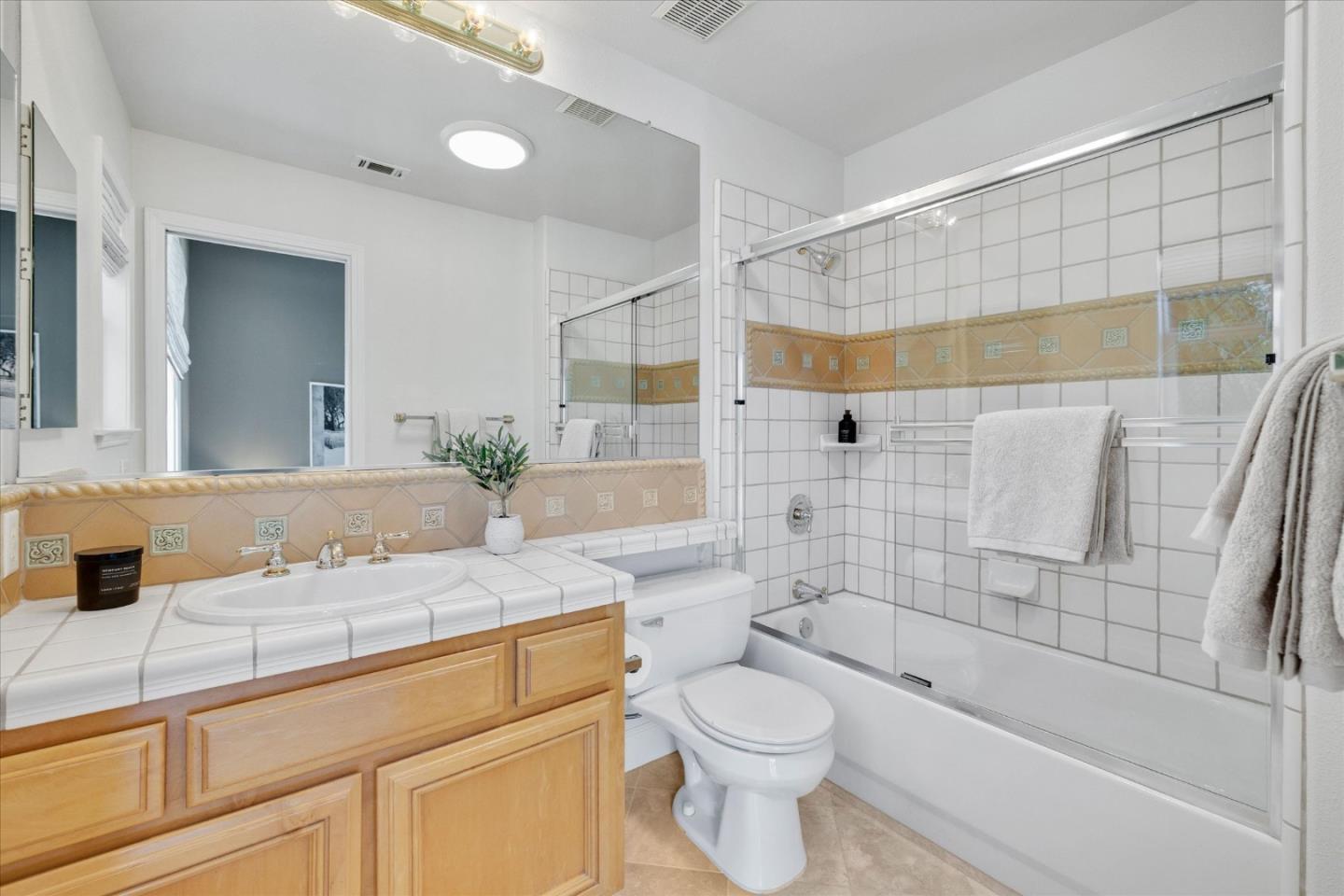 Detail Gallery Image 22 of 43 For 1136 Eagle Cliff Ct, San Jose,  CA 95120 - 4 Beds | 3/1 Baths