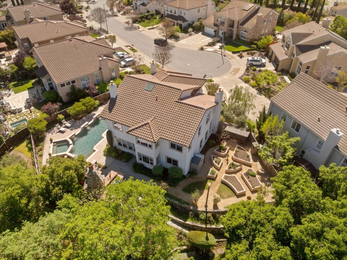 Detail Gallery Image 41 of 43 For 1136 Eagle Cliff Ct, San Jose,  CA 95120 - 4 Beds | 3/1 Baths