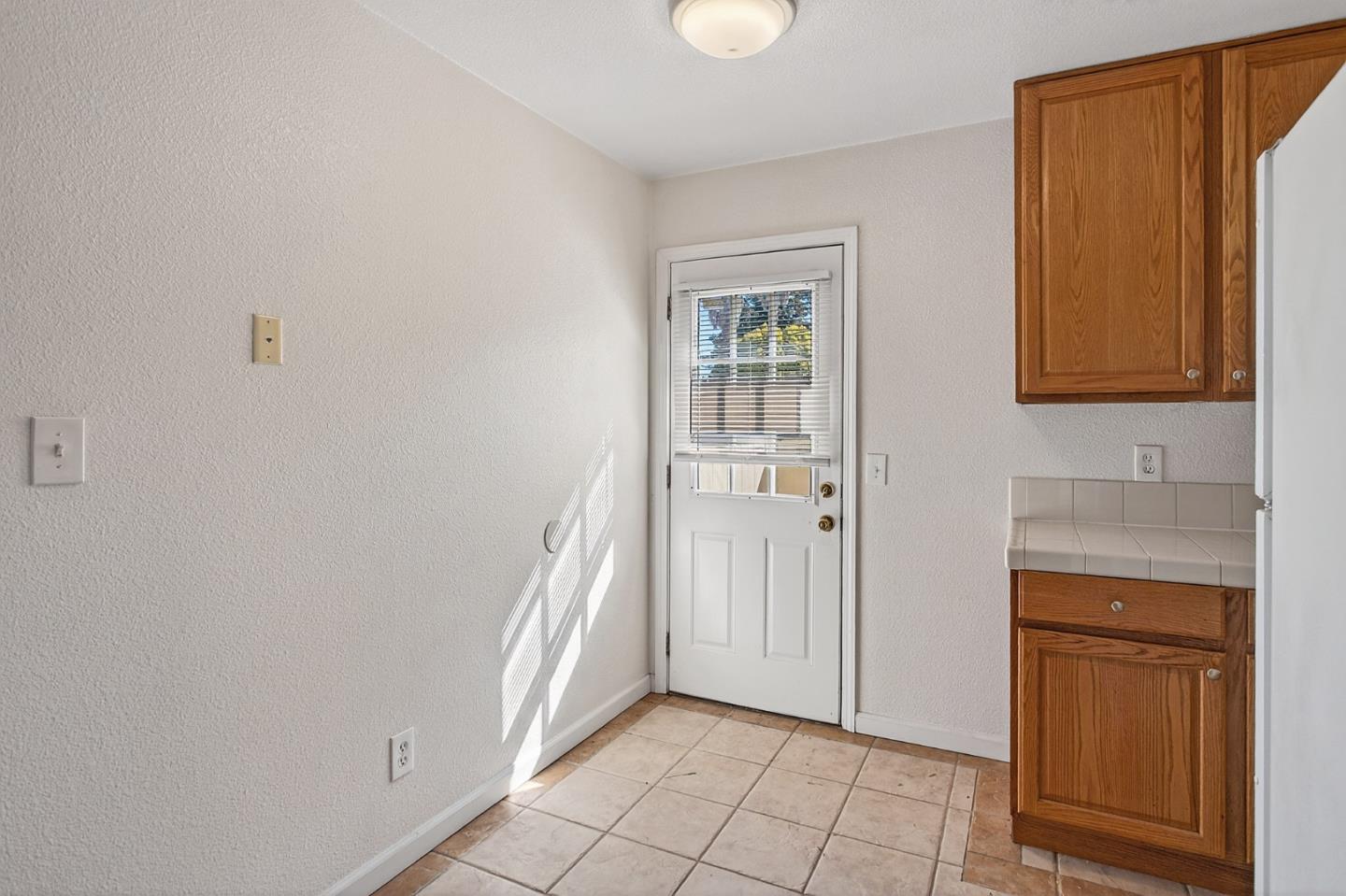 Detail Gallery Image 13 of 25 For 928 Ravenscourt Ave, Campbell,  CA 95008 - – Beds | – Baths