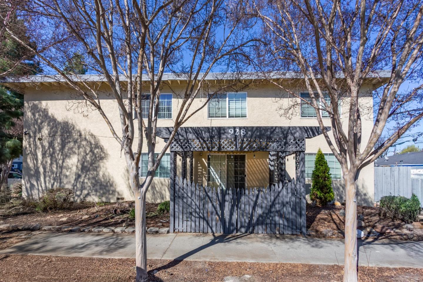 Detail Gallery Image 5 of 25 For 928 Ravenscourt Ave, Campbell,  CA 95008 - – Beds | – Baths