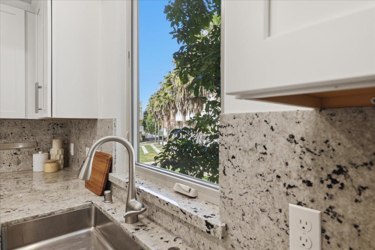 Detail Gallery Image 14 of 52 For 370 Riesling Ave #20,  Milpitas,  CA 95035 - 3 Beds | 2/1 Baths