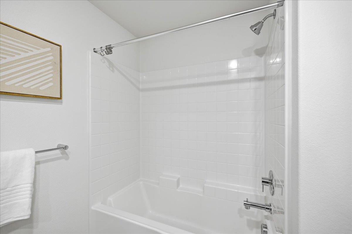 Detail Gallery Image 31 of 52 For 370 Riesling Ave #20,  Milpitas,  CA 95035 - 3 Beds | 2/1 Baths