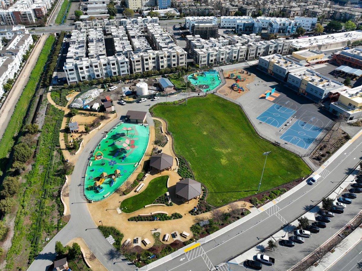 Detail Gallery Image 46 of 52 For 370 Riesling Ave #20,  Milpitas,  CA 95035 - 3 Beds | 2/1 Baths