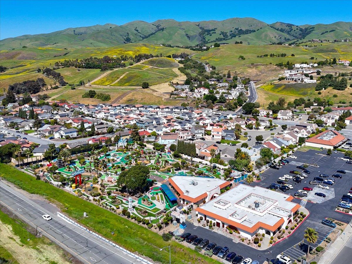 Detail Gallery Image 48 of 52 For 370 Riesling Ave #20,  Milpitas,  CA 95035 - 3 Beds | 2/1 Baths